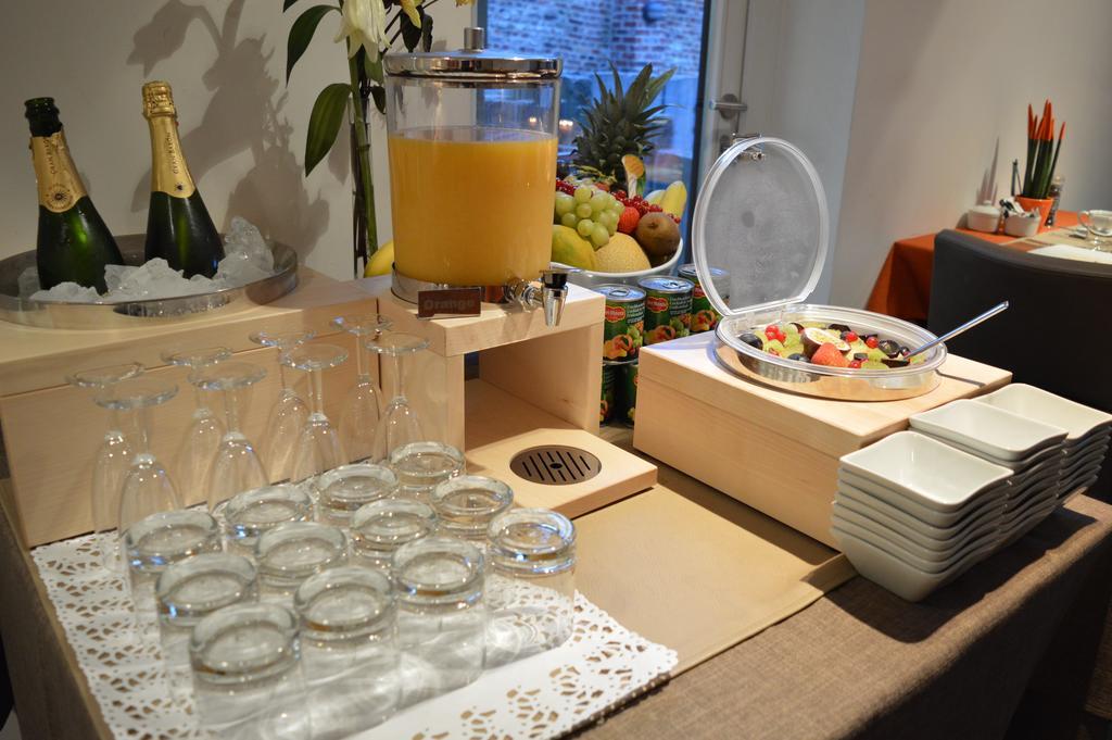 Hotel Geeraard เคราร์ดชแบร์เคน ภายนอก รูปภาพ